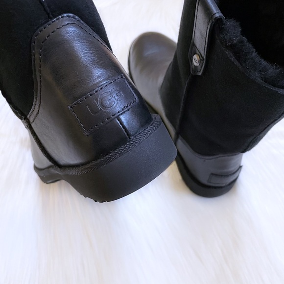 UGG Women’s Romely Short Black Boots - Picture 8 of 10